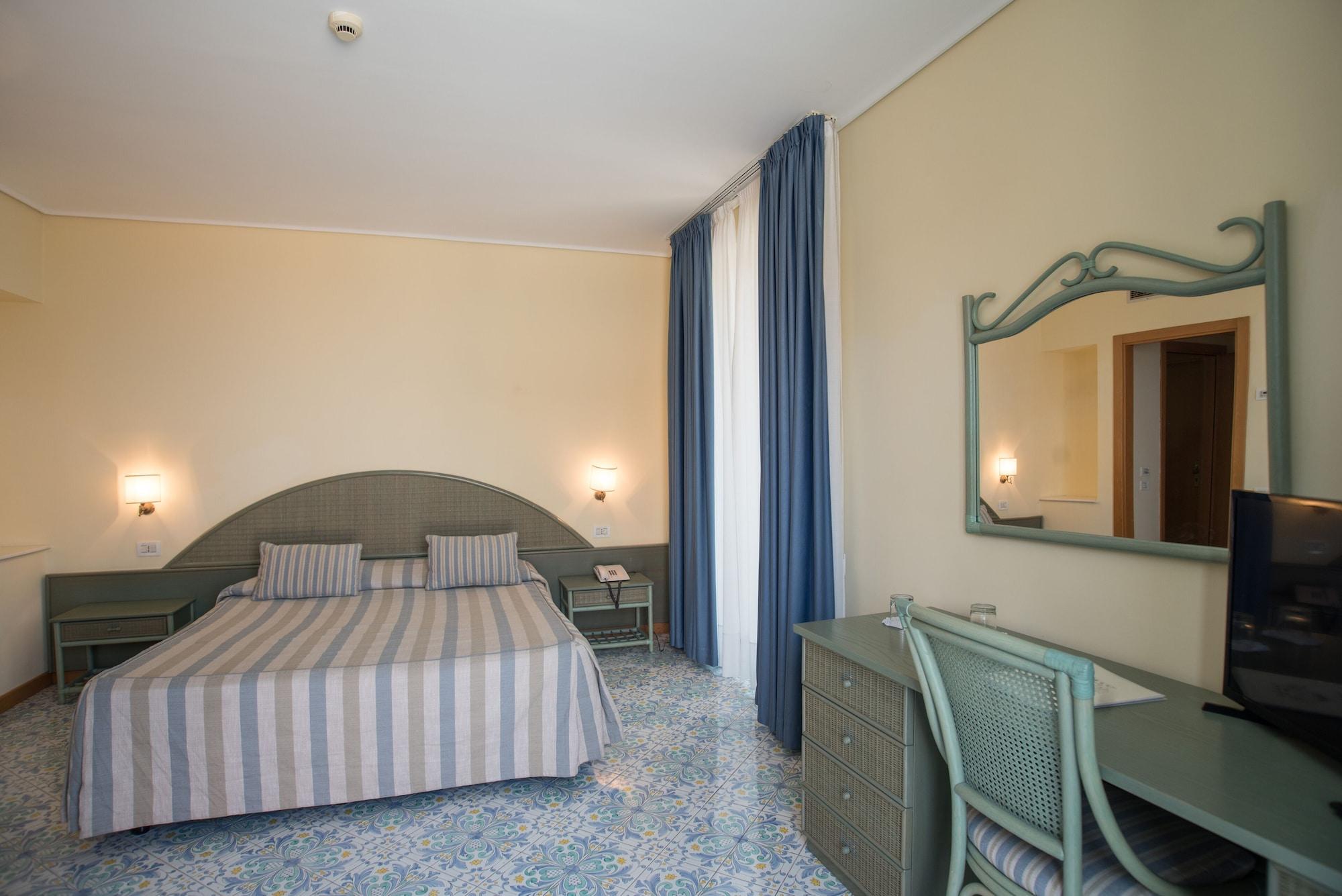 סורנטו Hotel Villa Maria מראה חיצוני תמונה