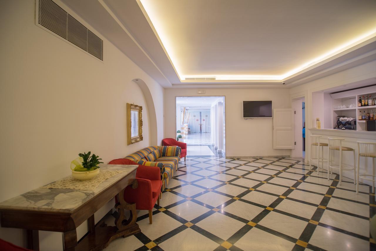 סורנטו Hotel Villa Maria מראה חיצוני תמונה